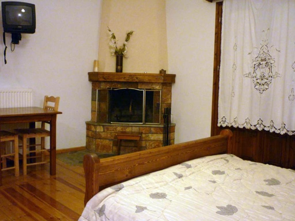 Archontiko Christodoulou Aparthotel Vronterón Quarto foto